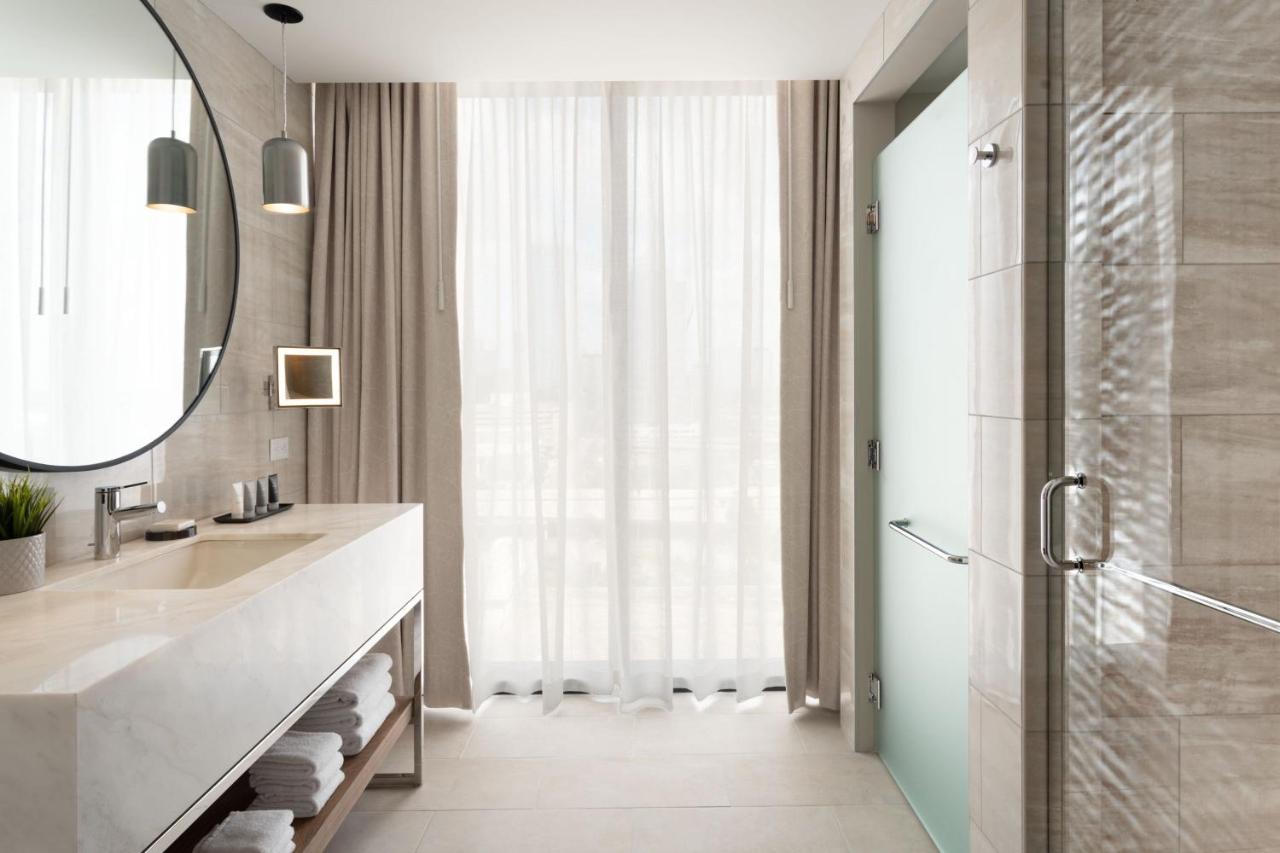 Отель Jw Marriott Tampa Water Street Экстерьер фото